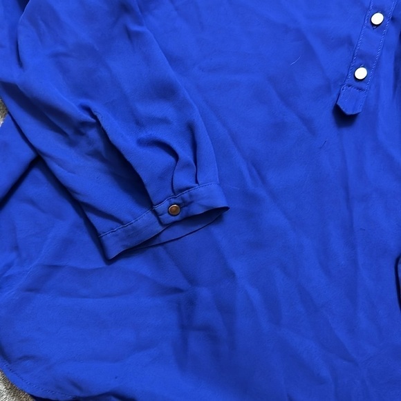 Kenneth Cole Royal Blue Long Sleeve Blouse Size Large - Picture 3 of 6